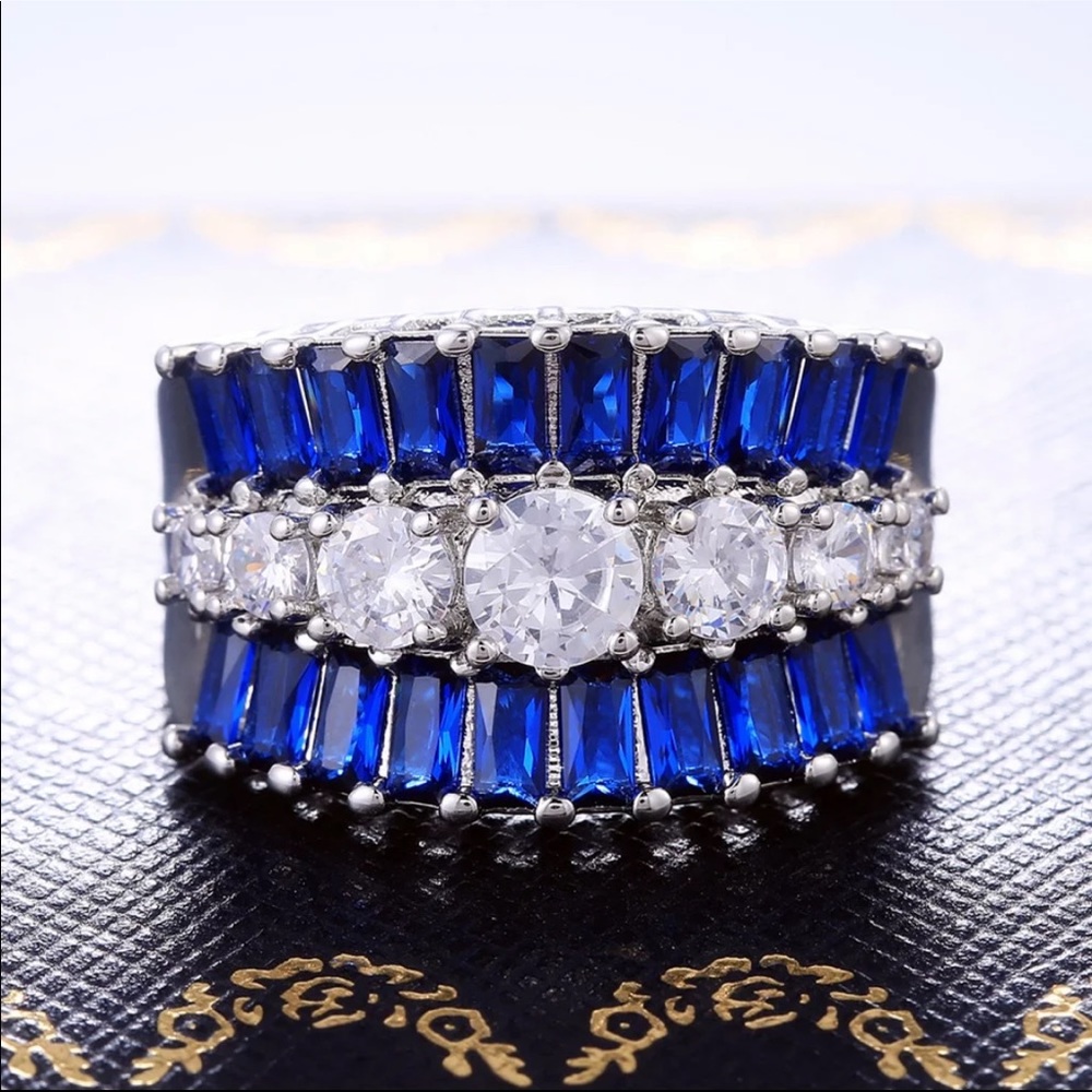 New Luxury 925 Silver Sapphire Beautiful Ring